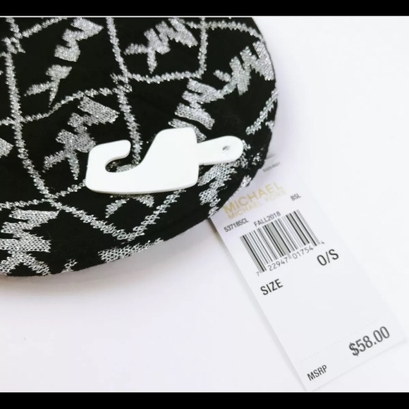 Michael Kors MK Logo Knit Beanie Black/Silver NWT - Picture 7 of 8